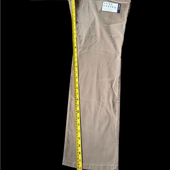 Gloria Vanderbilt Khaki Unlimited Luxe Sateen Pants Size 14 Average New - Picture 2 of 6